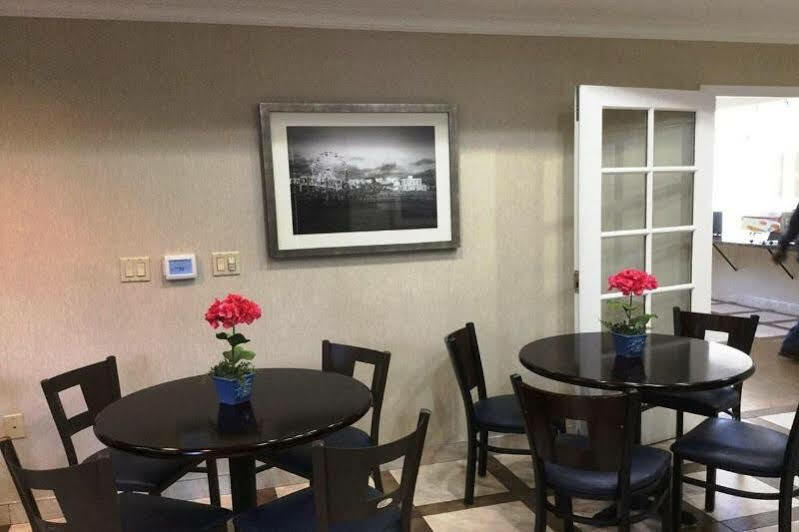 Hotel Surestay By Western 3*